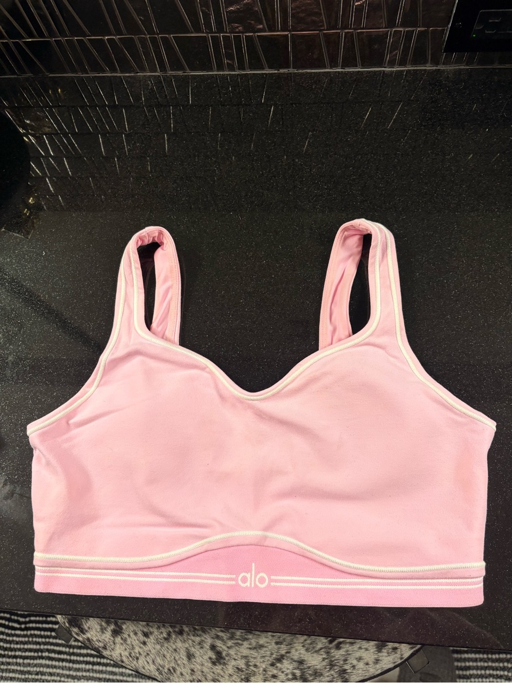 ALO Yoga Pink Scoop-Neck Light Support Sports Bra